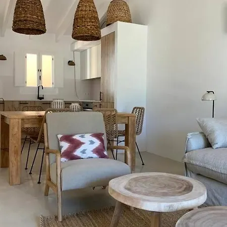 Charming And Cozy House In South Menorca *